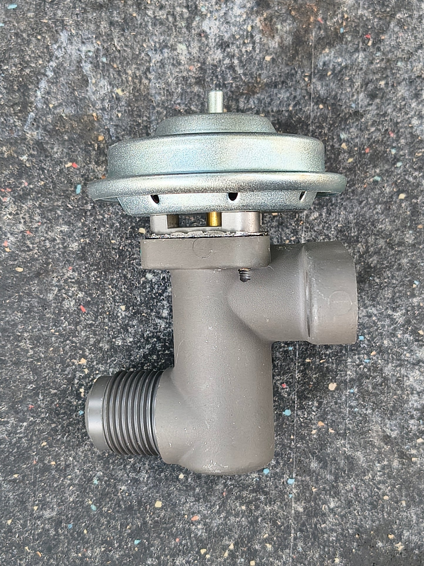 1996–1999 Toyota Celica, RAV4 & Camry Exhaust Gas Recirculation (EGR) Valve w/ Gasket 🚘💨