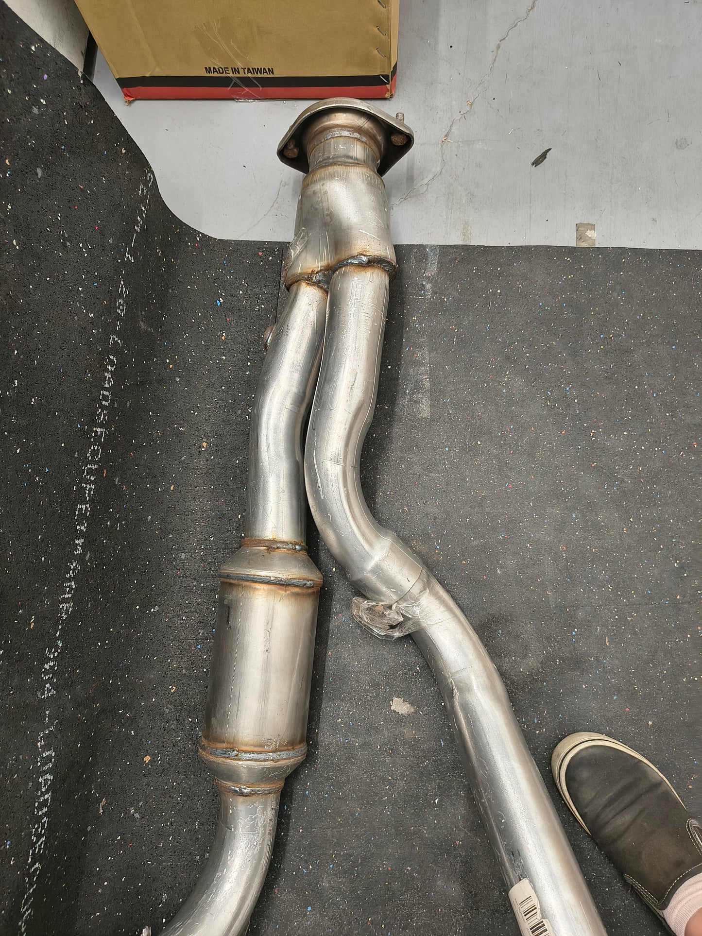 1999–2006 Chevy GMC Silverado / Sierra Tahoe / Suburban / Yukon / Avalanche Catalytic Converter Assembly (46-State Legal / Federal EPA) 🚘💨