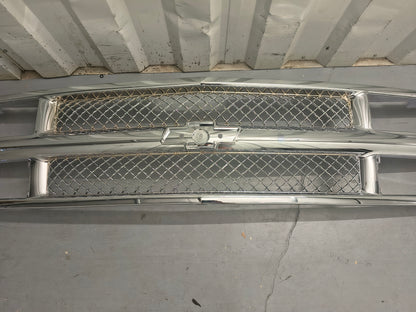 1994–2000 Chevy C/K Pickup, Tahoe, Suburban & '94 Fullsize Blazer Front Grille Assembly (Chrome Shell & Insert w/ Dual Headlights) 🚘✨