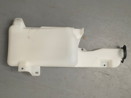 1999–2006 Chevrolet Silverado & GMC Sierra 1500 / 2500 / 3500 Windshield Washer Reservoir w/ Pump & Fluid Level Sensor Hole 🛻💦