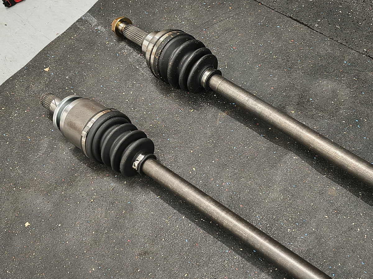 1995–2006 Subaru Legacy, Impreza & Forester Rear Driver and Passenger Side Axle Assembly (Set of 2) 🚗⚙️