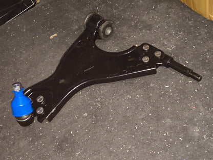 2008–2017 Buick Enclave / Chevrolet Traverse / GMC Acadia / Saturn Outlook Front Passenger Side Lower Control Arm w/ Ball Joint (APCA0456) 🚘⚙️