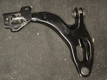 2006–2011 Ford Crown Victoria / Mercury Grand Marquis Front Passenger Side Lower Control Arm w/ Ball Joint (Moog RK620218) 🚘⚙️