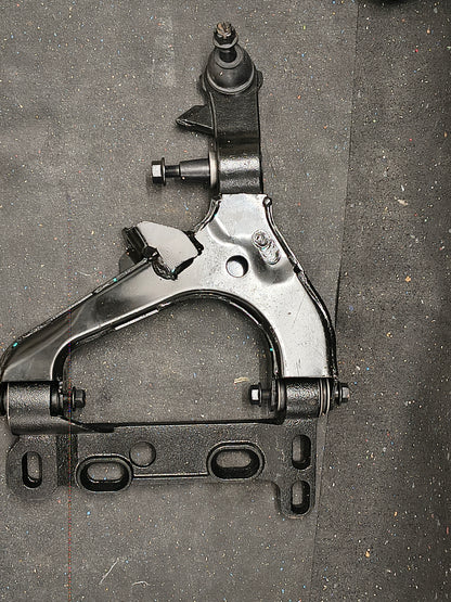2004–2007 Chevrolet Trailblazer / GMC Envoy Front Driver Side Lower Control Arm w/ Ball Joint (Detroit Axle K620467) 🚘⚙️