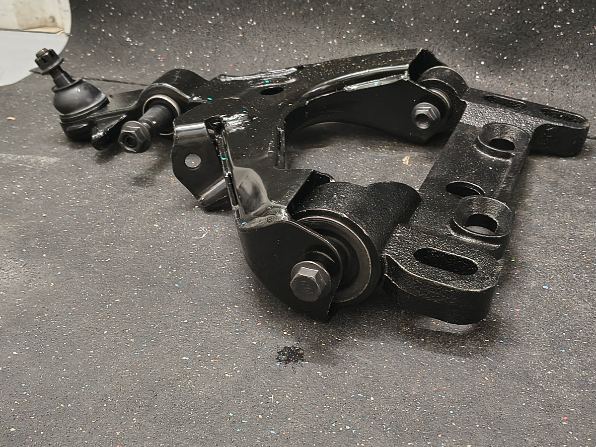 2004–2007 Chevrolet Trailblazer / GMC Envoy Front Driver Side Lower Control Arm w/ Ball Joint (Detroit Axle K620467) 🚘⚙️