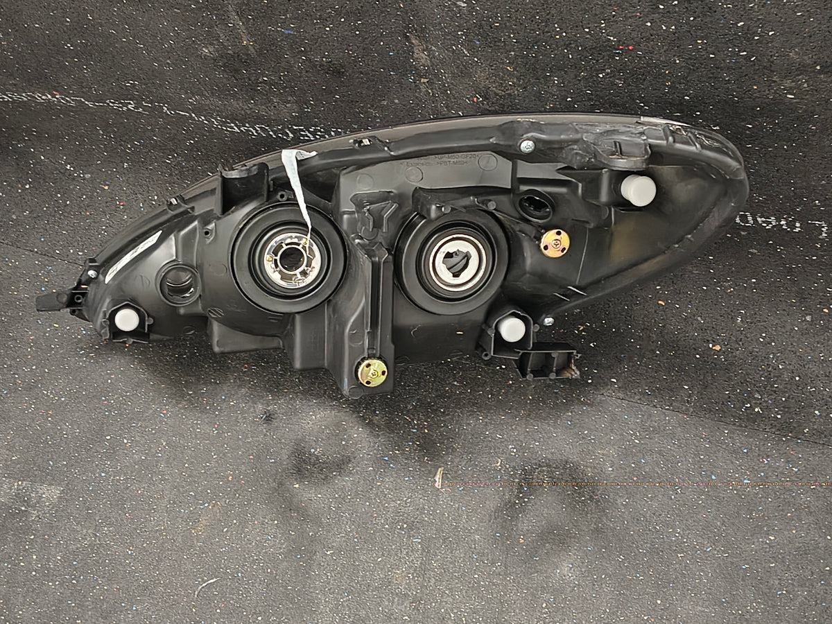2005–2006 Lexus ES330 Passenger Side Halogen Headlight Assembly 🚘⚙️