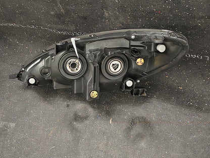 2005–2006 Lexus ES330 Passenger Side Halogen Headlight Assembly 🚘⚙️