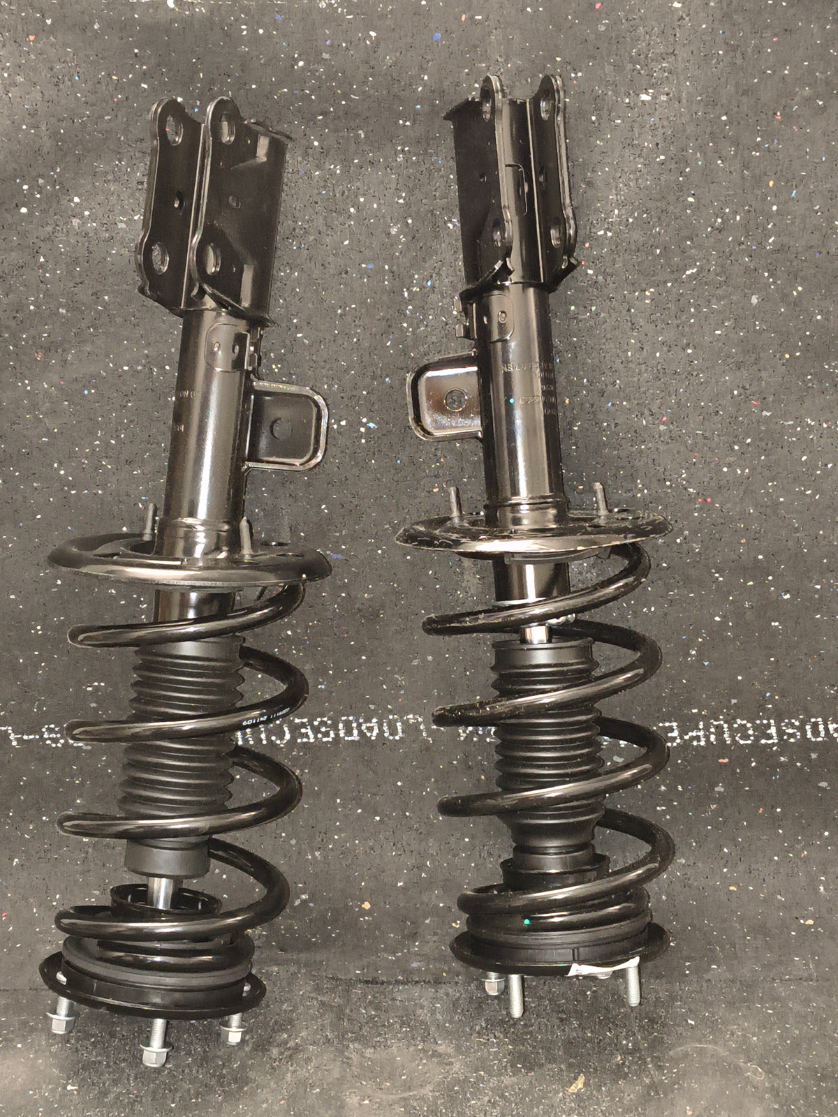 2013–2018 Ford Taurus SHO Front Driver & Passenger Side Loaded Strut Assemblies (Pair) 🚘⚙️