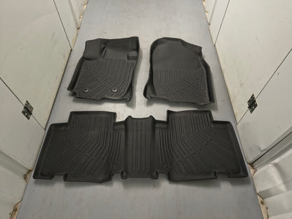 2006–2012 Toyota RAV4 Front & Rear All-Weather Floor Mats Liners (3-Piece Set) 🚘⚙️