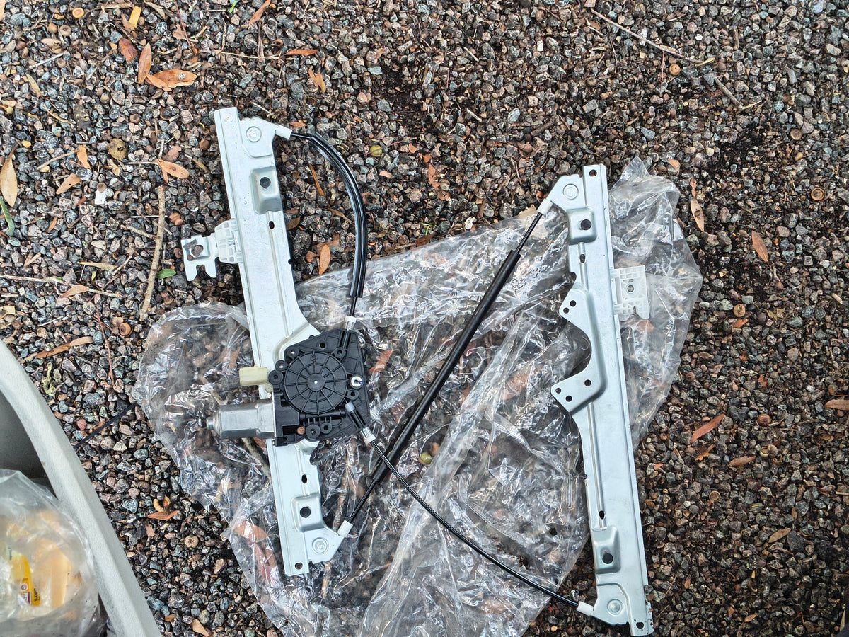 2007–2012 Nissan Sentra Front Driver Side Power Window Regulator with Motor (6-Pin Connector) 🚘🪟