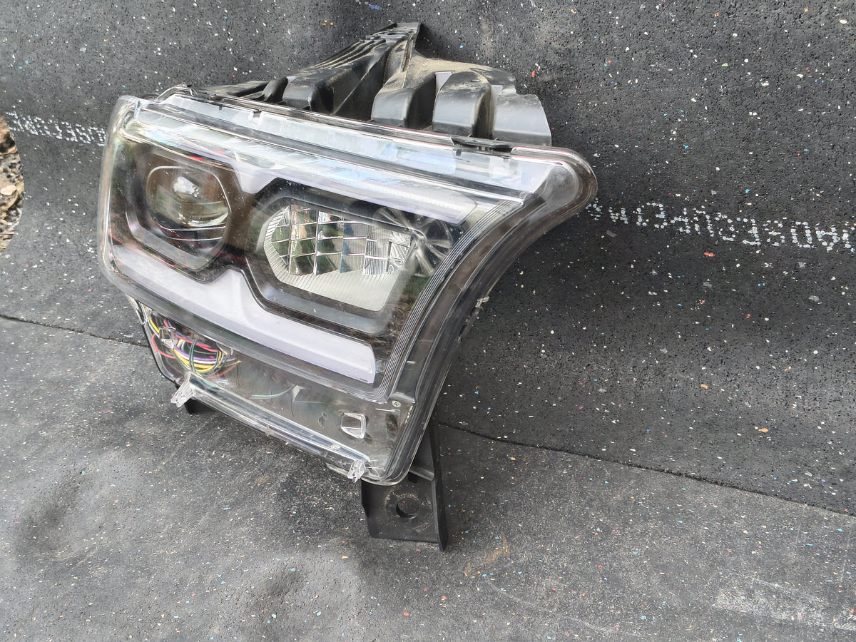 2021–2025 Dodge Durango Passenger Side Full LED Headlight Assembly (Black Interior) 🚘💡