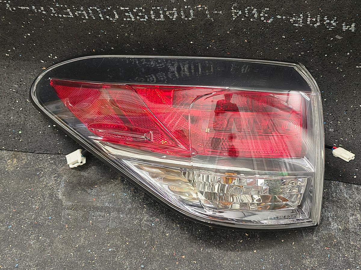 2013–2015 Lexus RX350 / RX450h Driver Side Outer Tail Light Assembly 🔴🚨