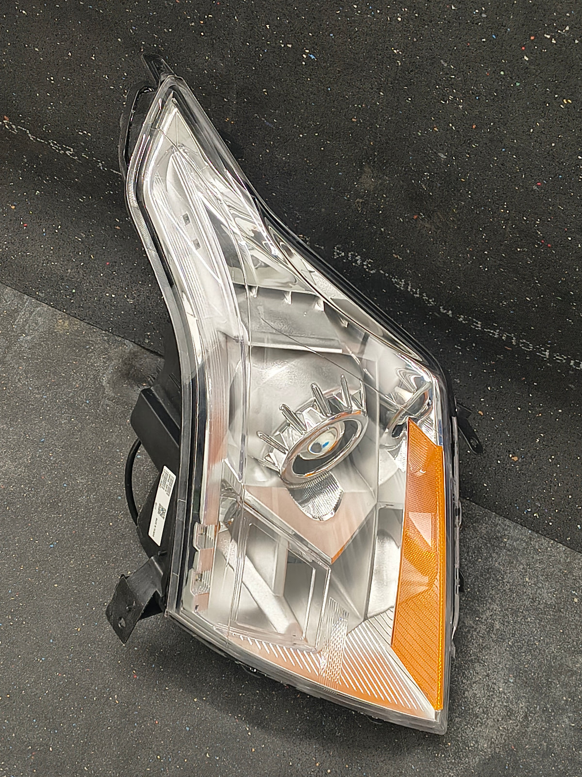 2010–2013 Cadillac SRX Passenger Side Halogen Headlight Assembly w/ Bulbs 💡🚘