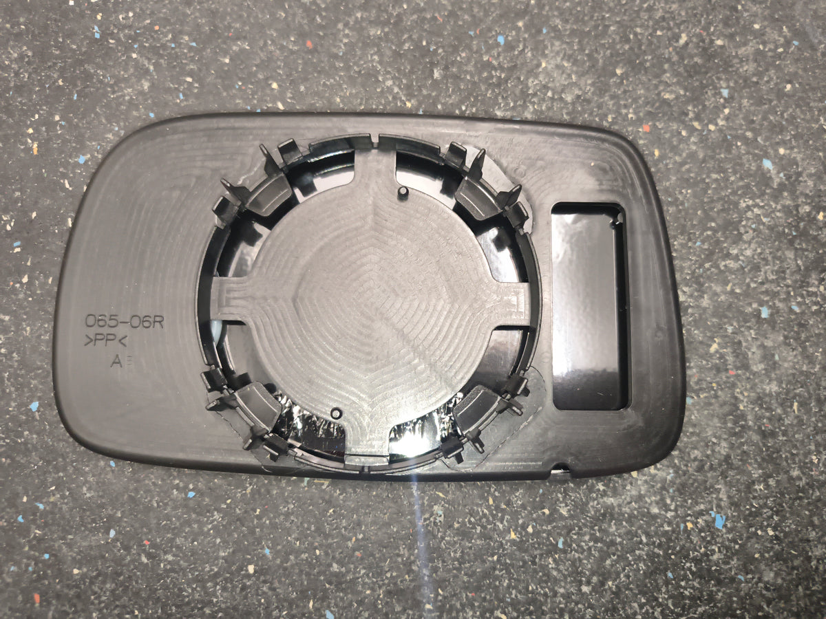 2000–2005 Toyota Echo Passenger Side Replacement Mirror Glass 🚘🪟