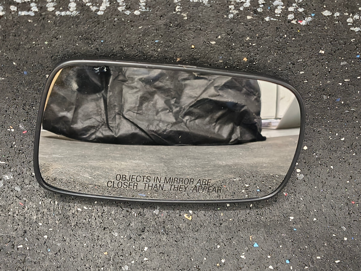 2000–2005 Toyota Echo Passenger Side Replacement Mirror Glass 🚘🪟