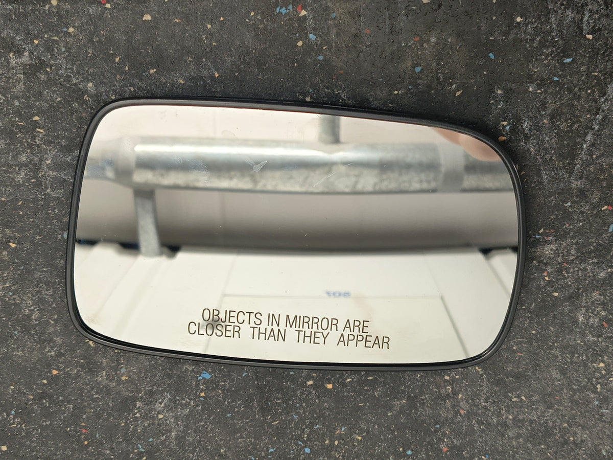 2000–2005 Toyota Echo Passenger Side Replacement Mirror Glass 🚘🪟
