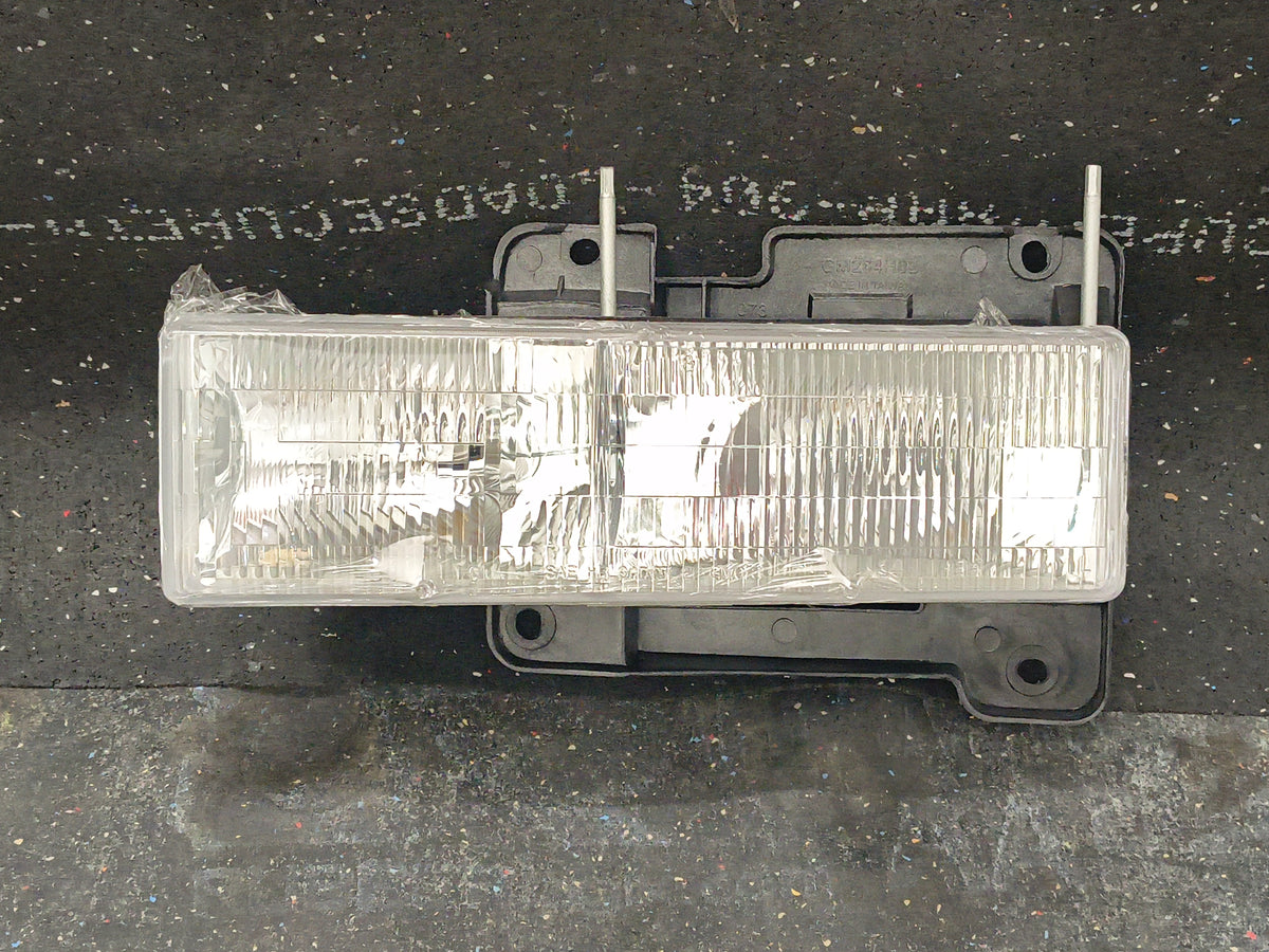 1988–2002 Chevrolet & GMC C/K Trucks & SUVs Driver Side Headlight Assembly 🚘💡