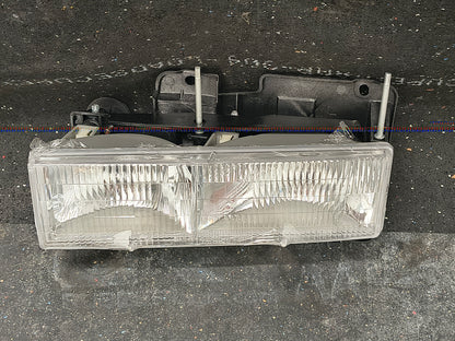 1988–2002 Chevrolet & GMC C/K Trucks & SUVs Driver Side Headlight Assembly 🚘💡
