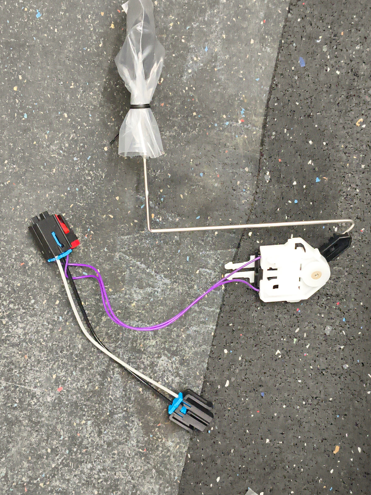 2002–2003 Cadillac Escalade Fuel Level Sensor Sending Unit ⛽🚘