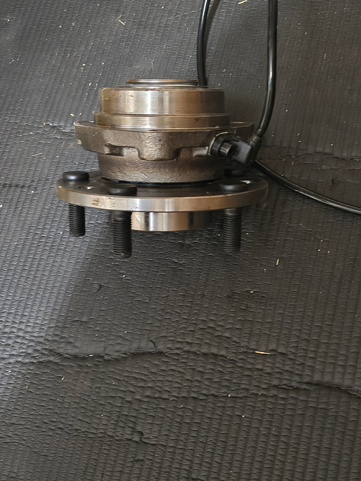 1997–2005 Chevy S10, GMC Sonoma, Jimmy, Blazer & Isuzu Hombre Front Wheel Hub & Bearing Assembly w/ ABS Sensor 🛞🚘