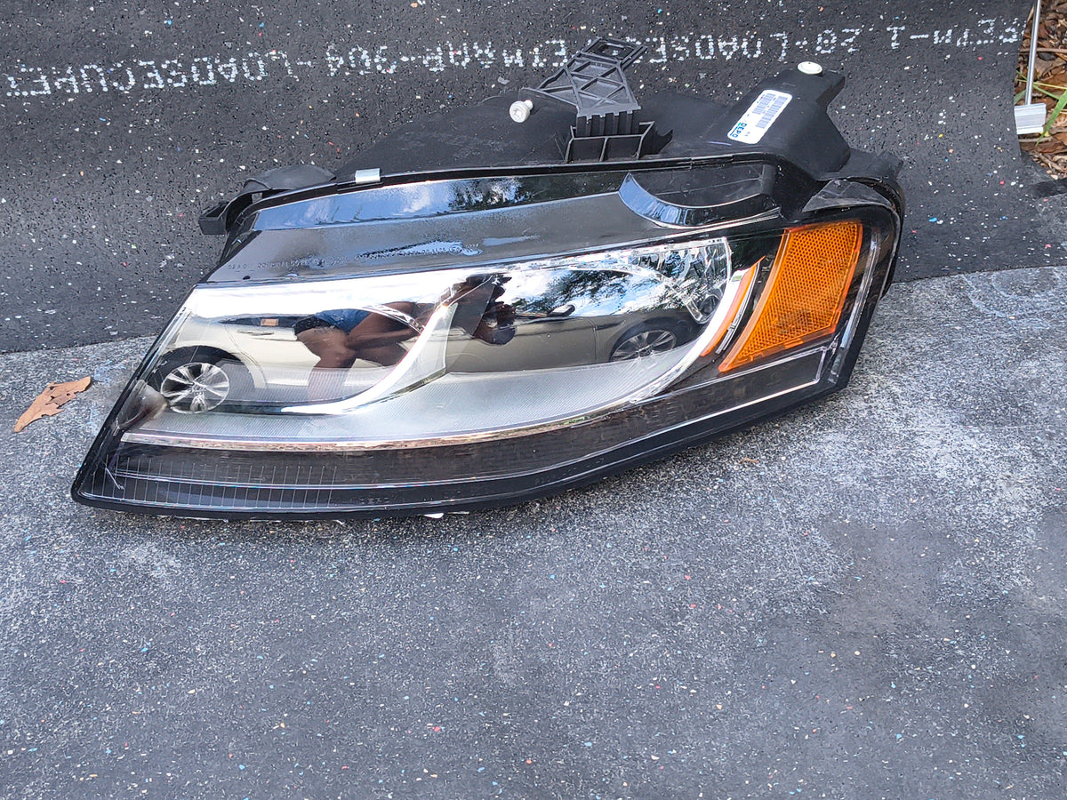 2009–2012 Audi A4 / A4 Quattro Driver and Passenger Side Halogen Headlight Set (With Bulbs) 💡🚘