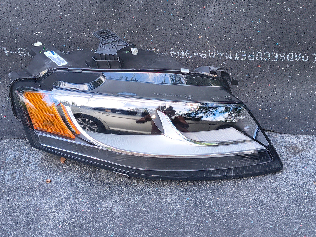 2009–2012 Audi A4 / A4 Quattro Driver and Passenger Side Halogen Headlight Set (With Bulbs) 💡🚘