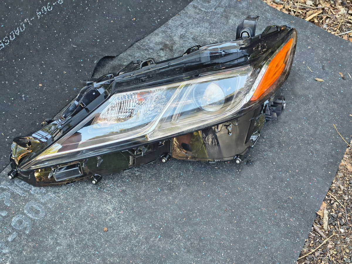 2019–2024 Toyota Camry Driver Side LED Headlight Assembly 💡🚘