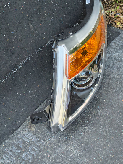 2011–2015 Ford Explorer Driver Side HID/Xenon Headlight Assembly 💡🚘