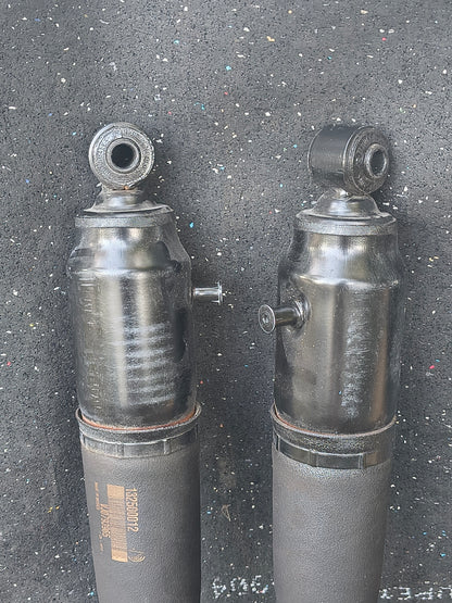 2016–2020 Chevy Tahoe, Suburban, GMC Yukon & Cadillac Escalade Rear ACDelco Air Shock Absorbers (Pair) 🚐⚙️