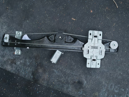 2007–2017 GMC Acadia, Buick Enclave, Chevy Traverse & Saturn Outlook Front Driver Side Power Window Regulator w/ Motor 🪟🚘