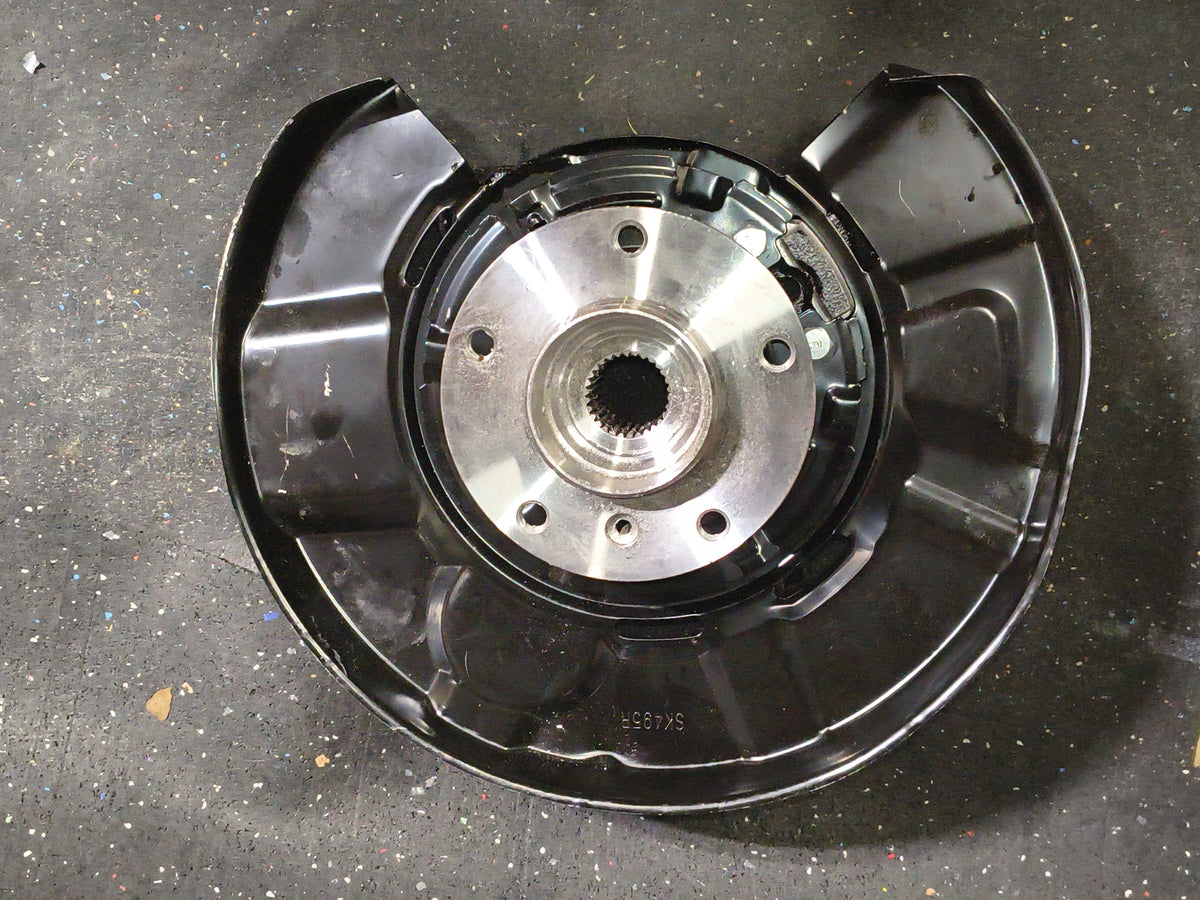 2006–2013 BMW 3 Series Rear Passenger Side Steering Knuckle & Hub Bearing Assembly ⚙️🚘