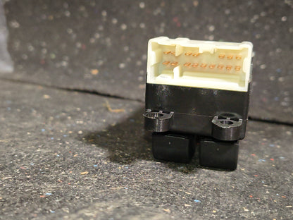 1996–1999 Nissan Pathfinder / Infiniti QX4 & G20 Front Driver Side Master Power Window Switch 🪟🚘