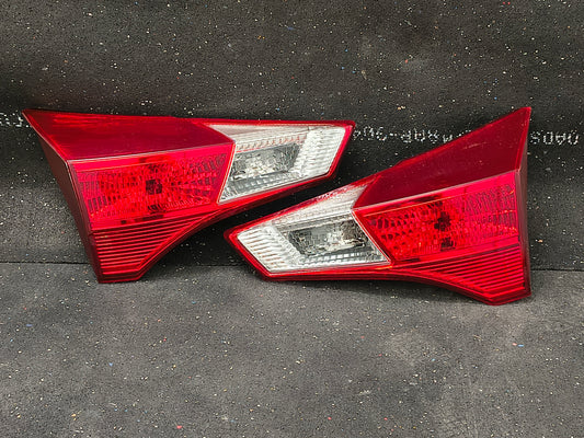 2013–2015 Toyota RAV4 Driver & Passenger Side Inner Liftgate Tail Light Pair 🚨🚘