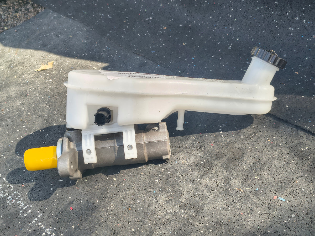 2009–2020 Dodge Journey / 2008–2014 Dodge Grand Caravan & Chrysler Town & Country Brake Master Cylinder Assembly 🛑🚘