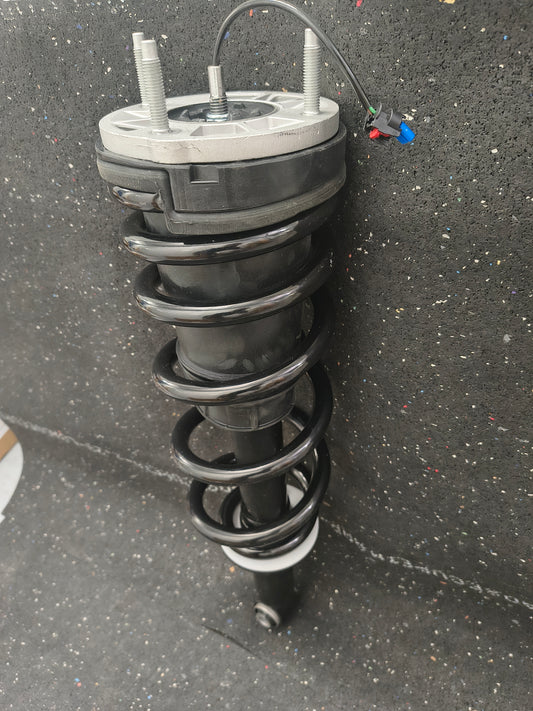 2021–2022 Chevrolet Tahoe / Suburban / GMC Yukon Rear Fully Loaded Strut Assembly ⚙️🚘