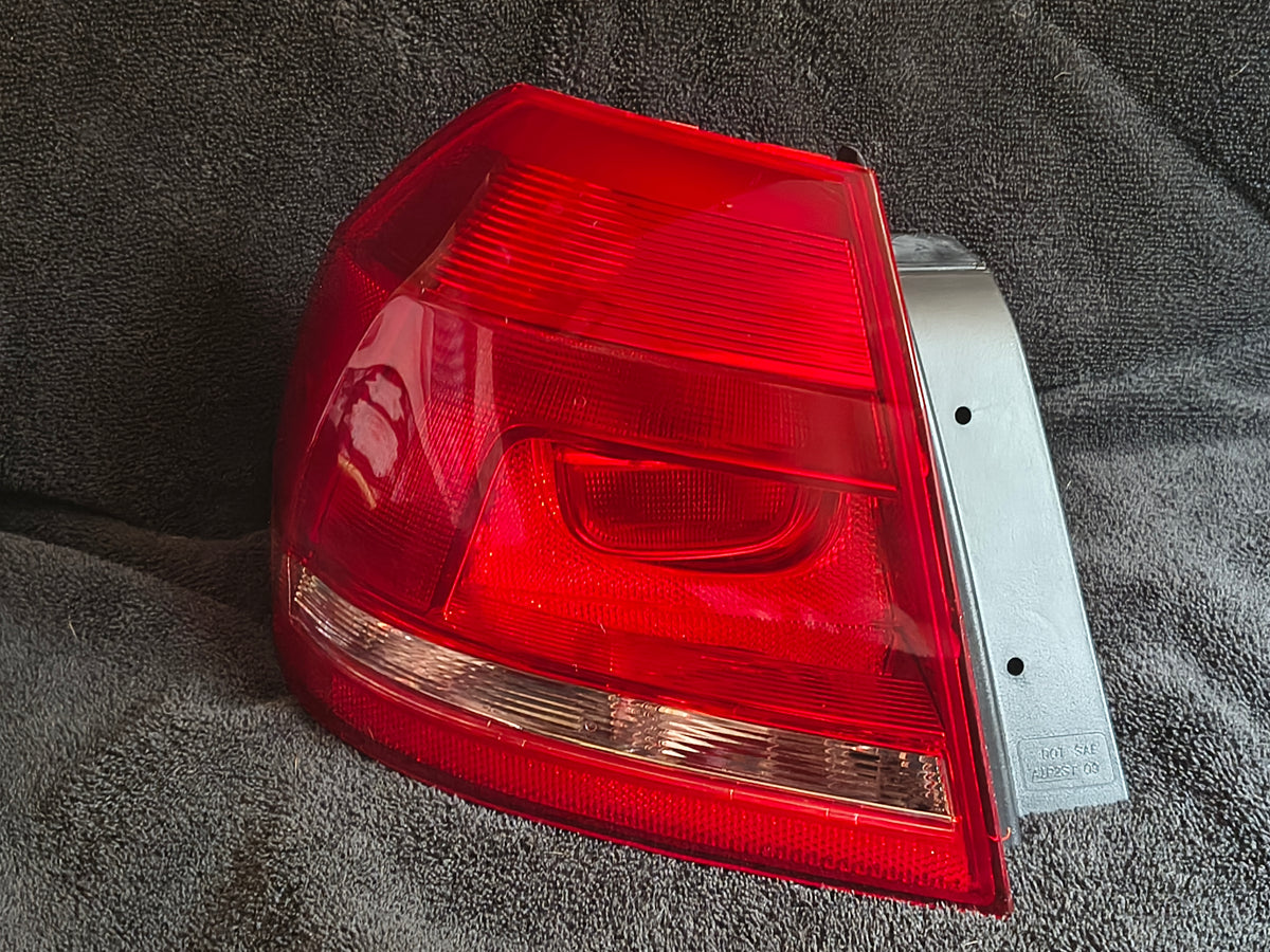 2012–2015 Volkswagen Passat Driver Side Outer Tail Light Assembly ⚡🚘