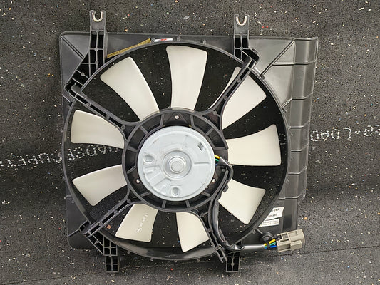 2001–2004 Subaru Outback & Legacy 3.0L H6 A/C Condenser Cooling Fan Assembly ⚡🚘