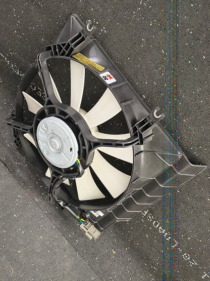 2001–2004 Subaru Outback & Legacy 3.0L H6 A/C Condenser Cooling Fan Assembly ⚡🚘