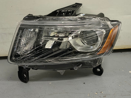 2014–2016 Jeep Grand Cherokee Driver Side Halogen Headlight Assembly (Black Trim - CAPA Certified) ⚡🚘