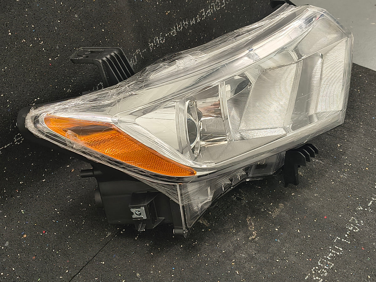 2012–2017 Nissan Quest Passenger Side Halogen Headlight Assembly ⚡🚘