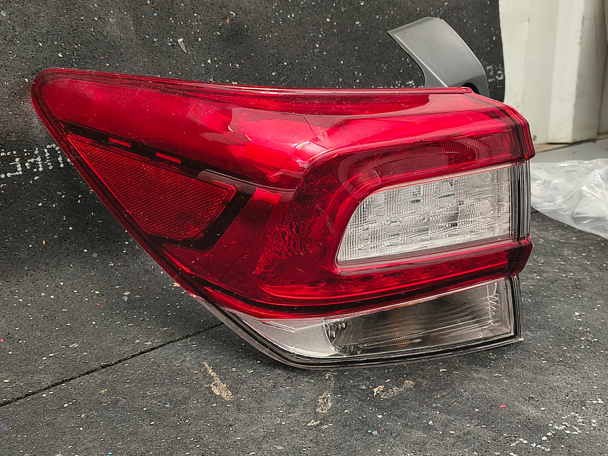 2018–2019 Subaru Crosstrek & 2017-2019 Impreza Driver Side Outer Tail Light Assembly ⚡🚘