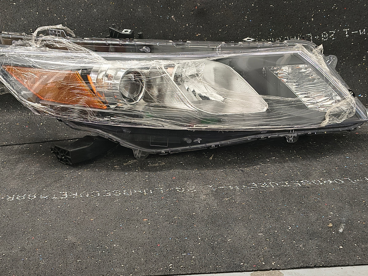 2010–2012 Honda Accord Crosstour Driver & Passenger Side Halogen Headlight Assemblies (Pair Set - CAPA Certified) ⚡🚘