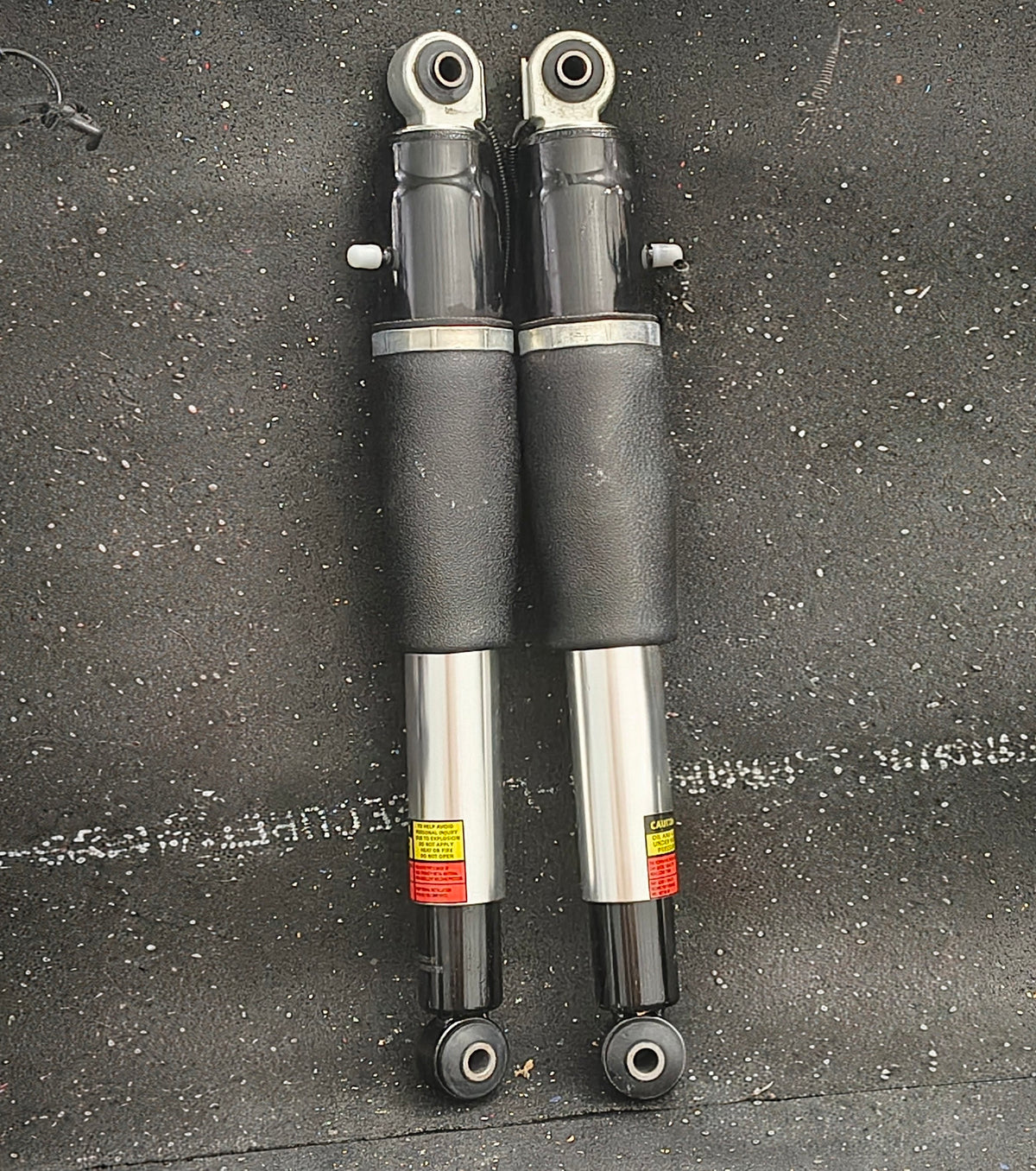 2015–2020 Chevrolet Suburban Tahoe Rear Magnetic Ride Air Suspension Shock Absorbers Pair ⚡🚘