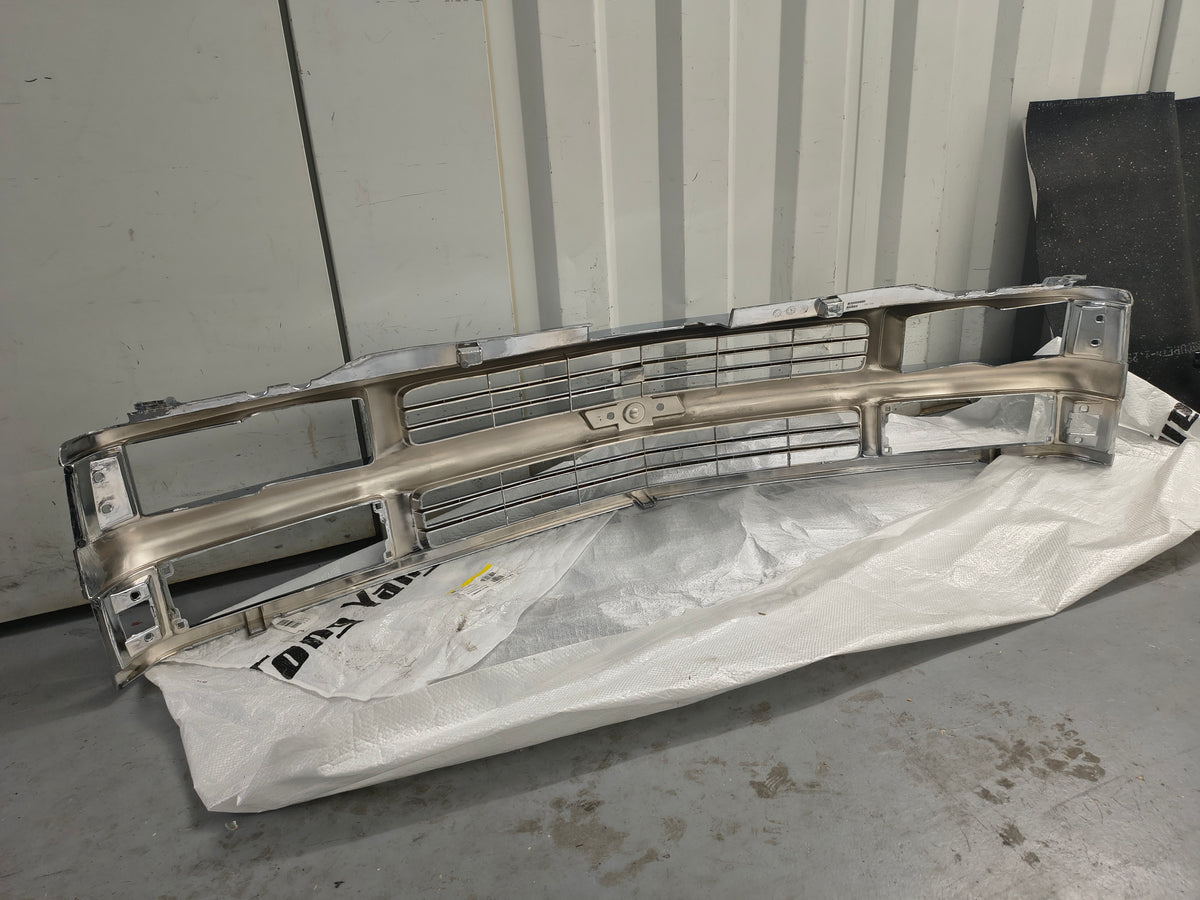 1994–1999 Chevrolet C1500 C2500 C3500 K1500 K2500 K3500 Tahoe Suburban Chrome Front Grille Assembly ⚡🚘