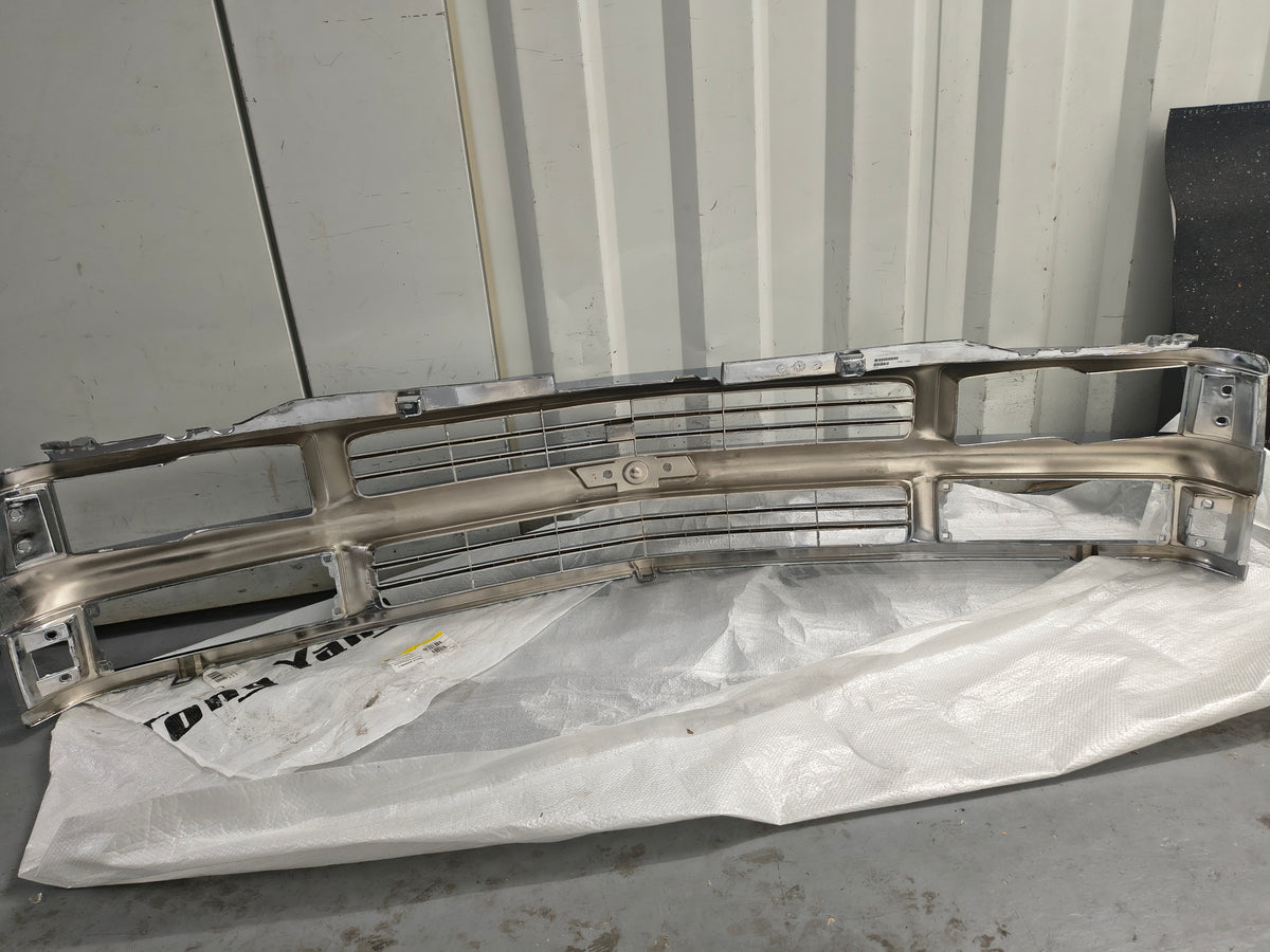 1994–1999 Chevrolet C1500 C2500 C3500 K1500 K2500 K3500 Tahoe Suburban Chrome Front Grille Assembly ⚡🚘