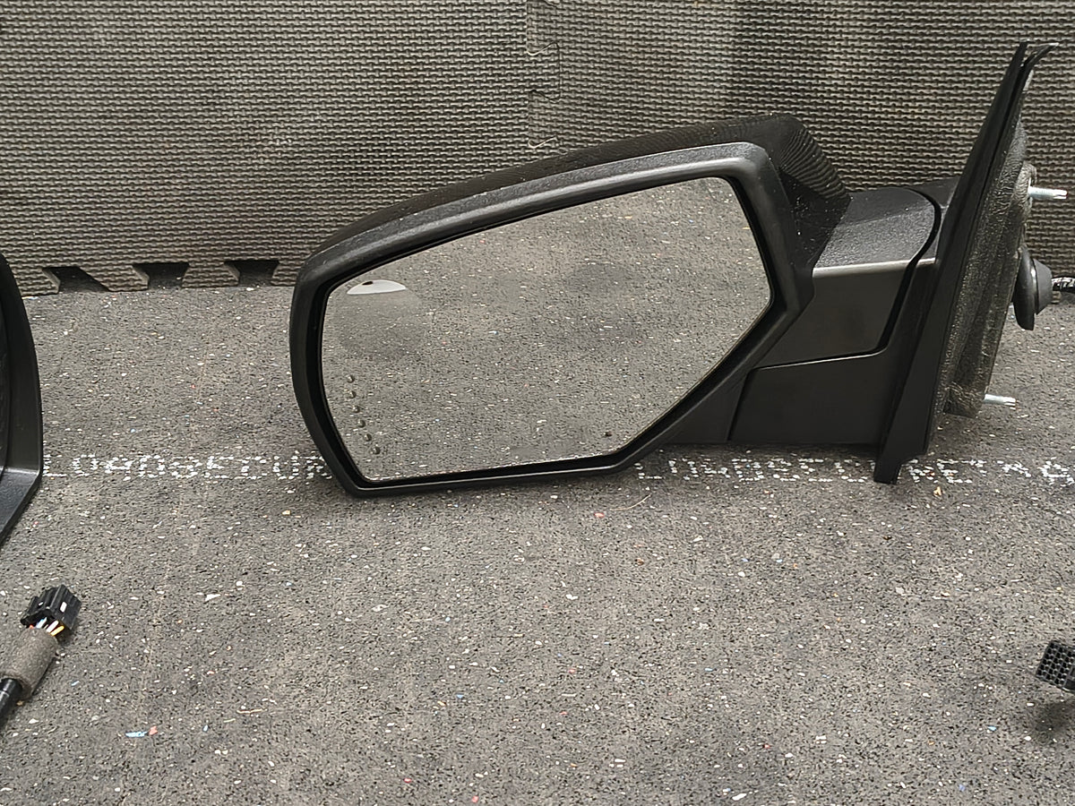 2014–2019 Chevrolet Silverado & GMC Sierra 1500 / 2500 HD / 3500 HD Driver & Passenger Power Folding Side Mirror Set 🛞⚙️