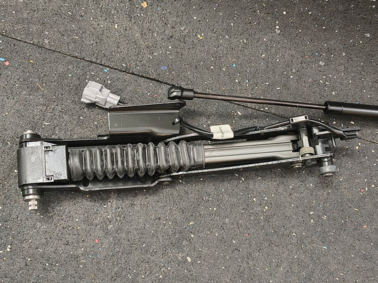 1998–2004 Genuine Volvo Convertible Top Right Side Tappet Cover Mechanism Cable / Sleeve Assembly (Fits C70) ⚡🚘