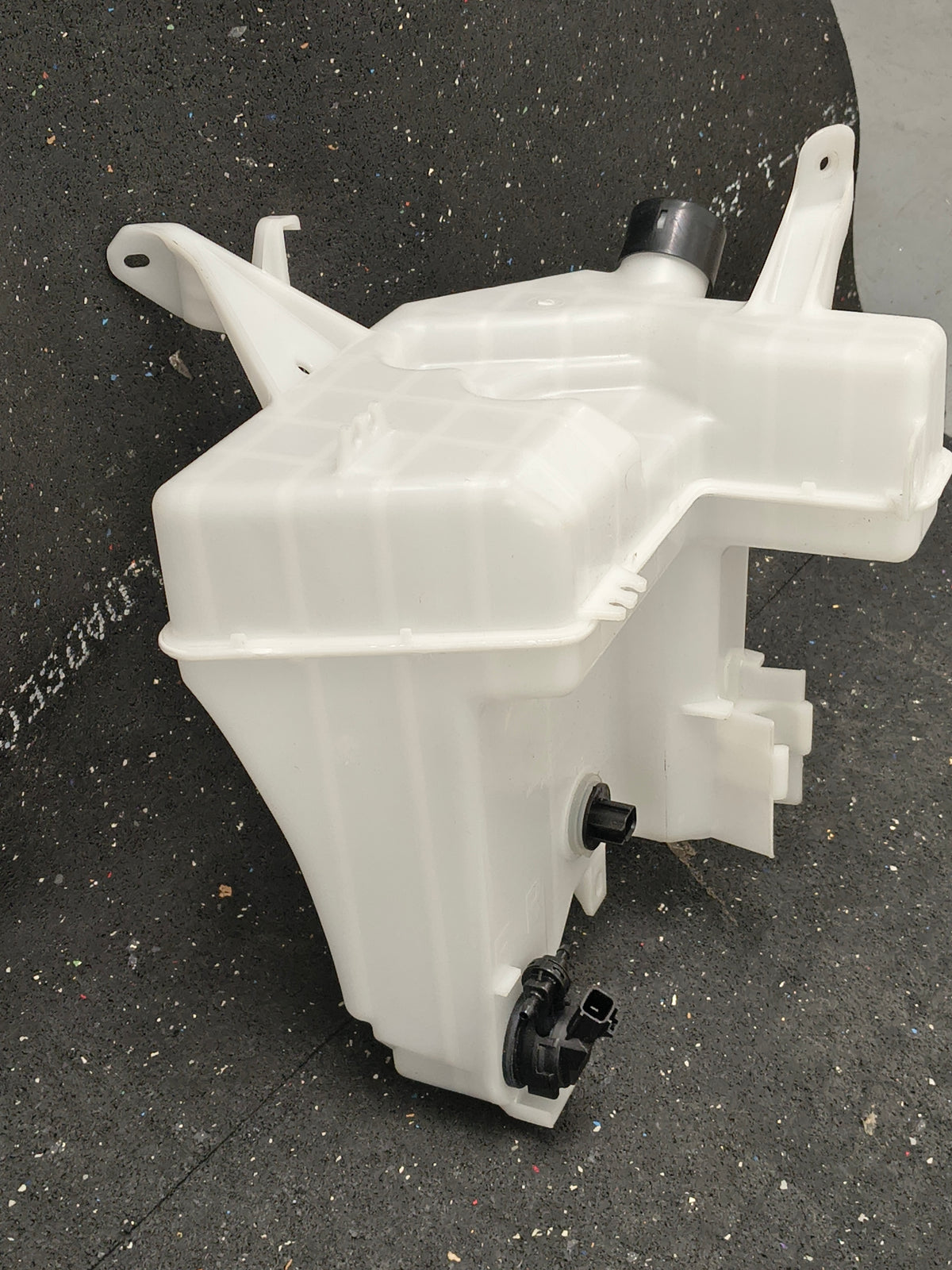 2015–2018 Nissan Murano Windshield Washer Fluid Reservoir Tank w/ Pump ⚡🚘